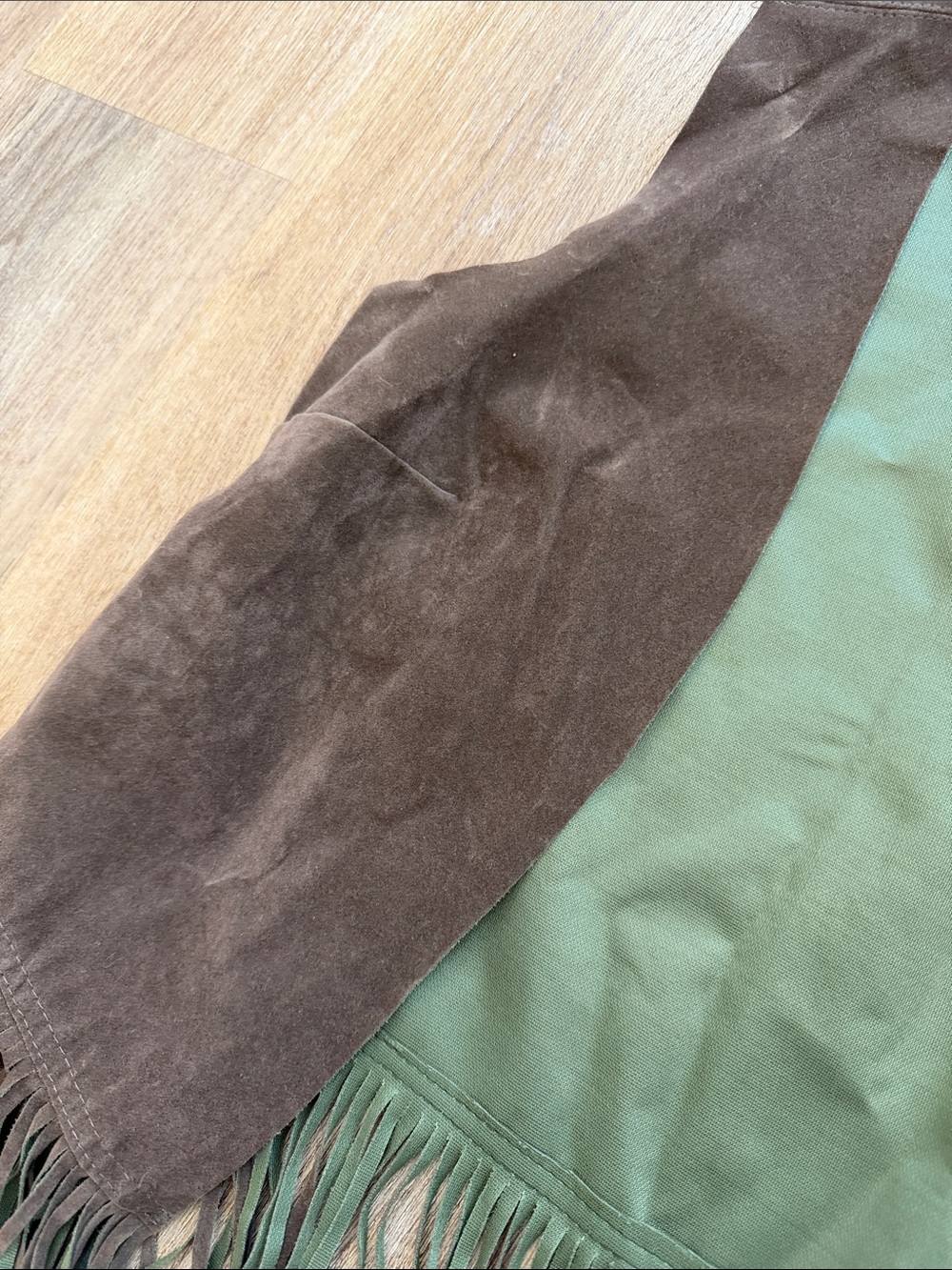 Hippie Fringe Vest - Picture 3 of 4
